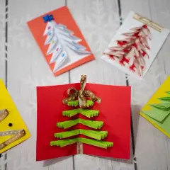 Kartki świąteczne DIY: Zrób to sam! Proste techniki, piękne efekty