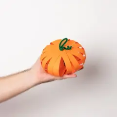 Jak zrobić ozdoby na Halloween? Niezwykłe DIY, krok po kroku
