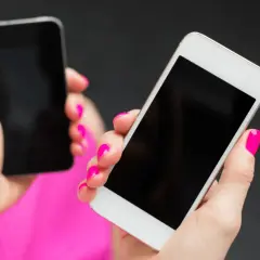 Stary telefon: Jak bezpiecznie zutylizować, sprzedać i wykorzystać?