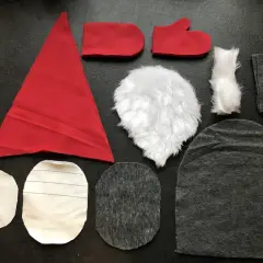Uszyj skrzata krok po kroku! Darmowy wykrój, prosty poradnik DIY.
