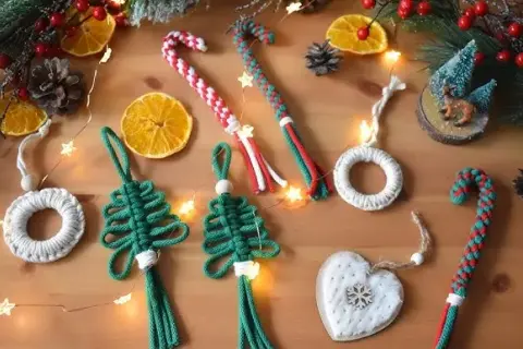 Makramowe ozdoby choinkowe DIY: Upleć magię świąt krok po kroku!