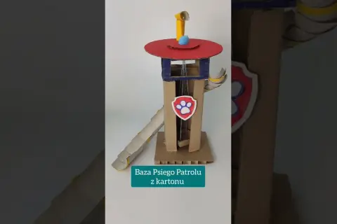 Baza Psiego Patrolu DIY z kartonu: Marzenie dziecka za grosze!