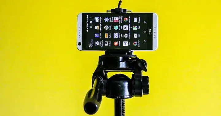 stary smartfon jako kamera monitoringu nawigacja